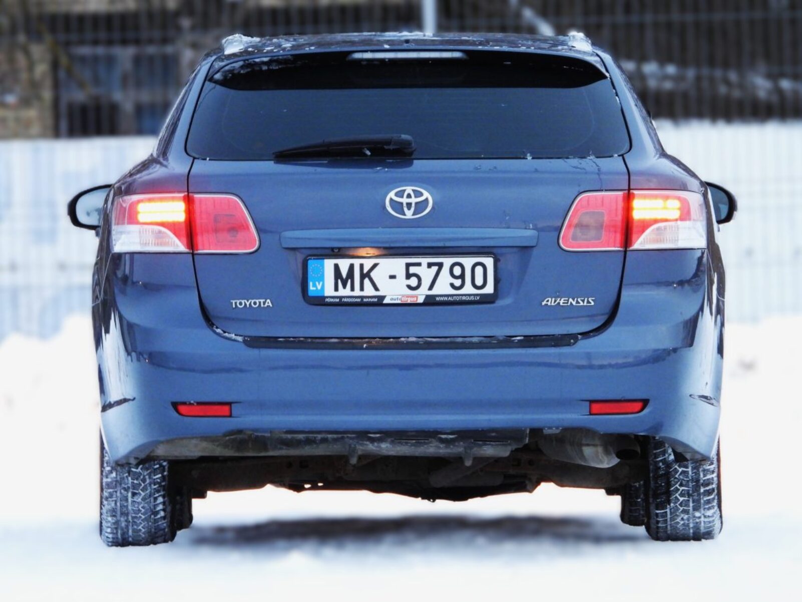 TOYOTA AVENSIS