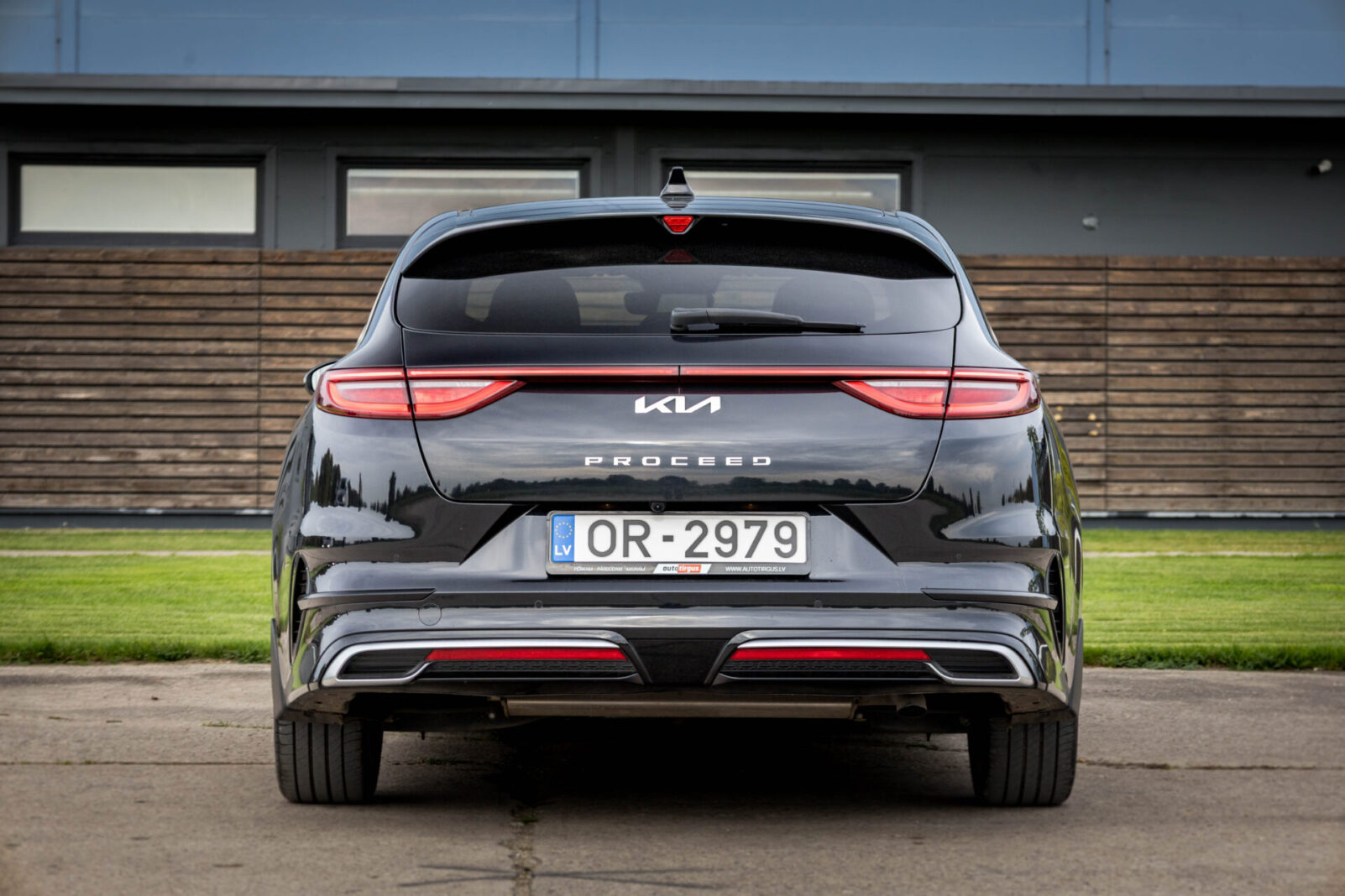 KIA PROCEED