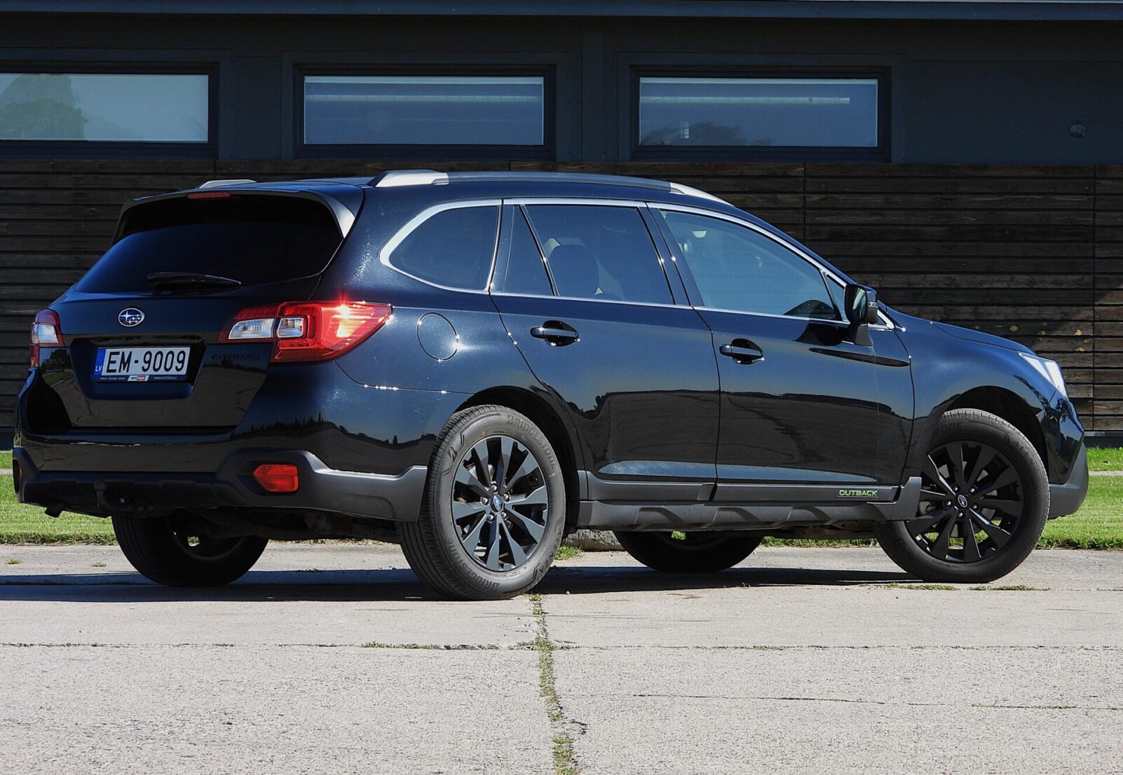 SUBARU OUTBACK