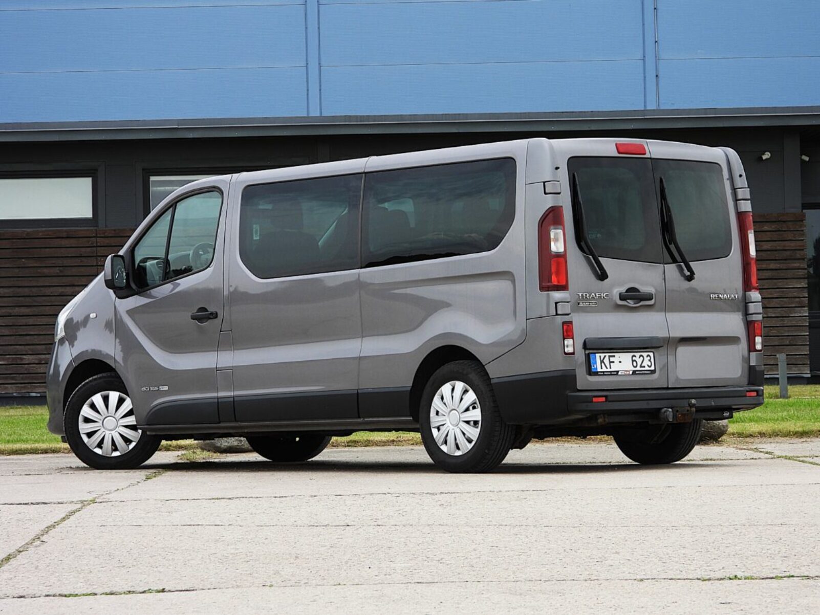 RENAULT TRAFIC