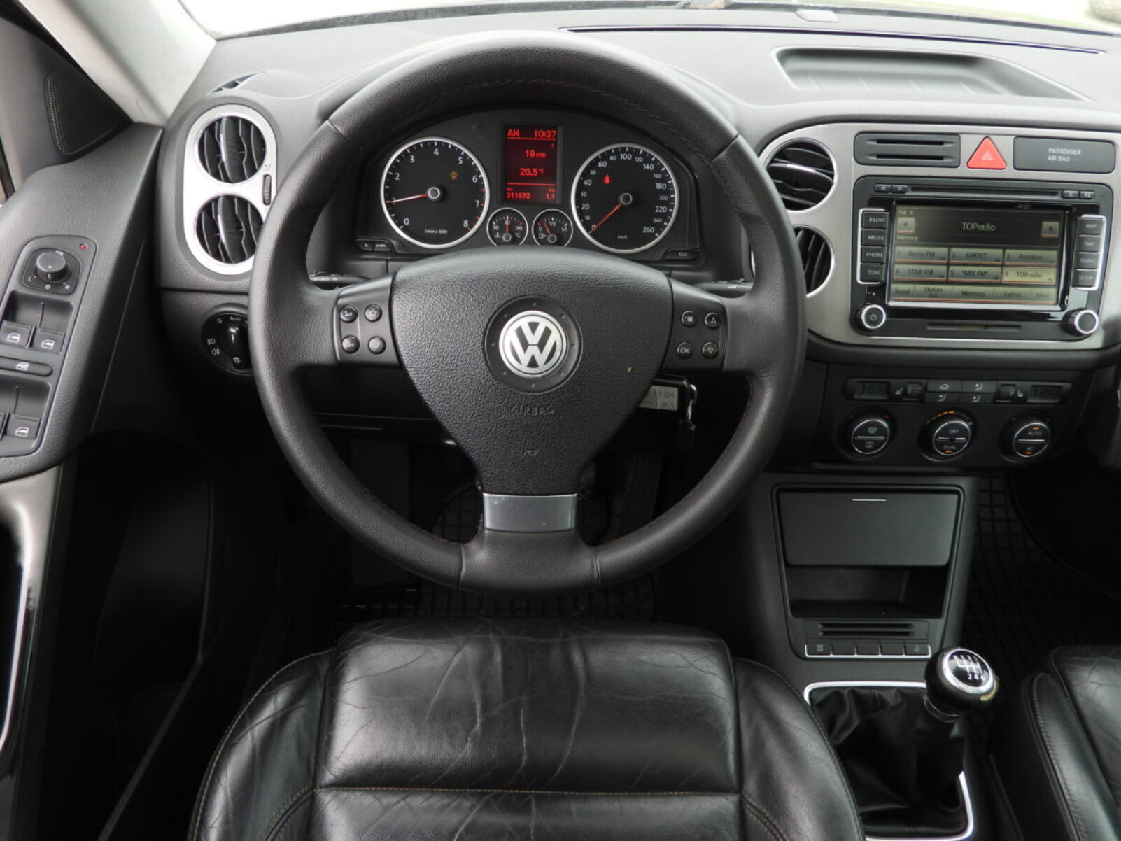 VW TIGUAN
