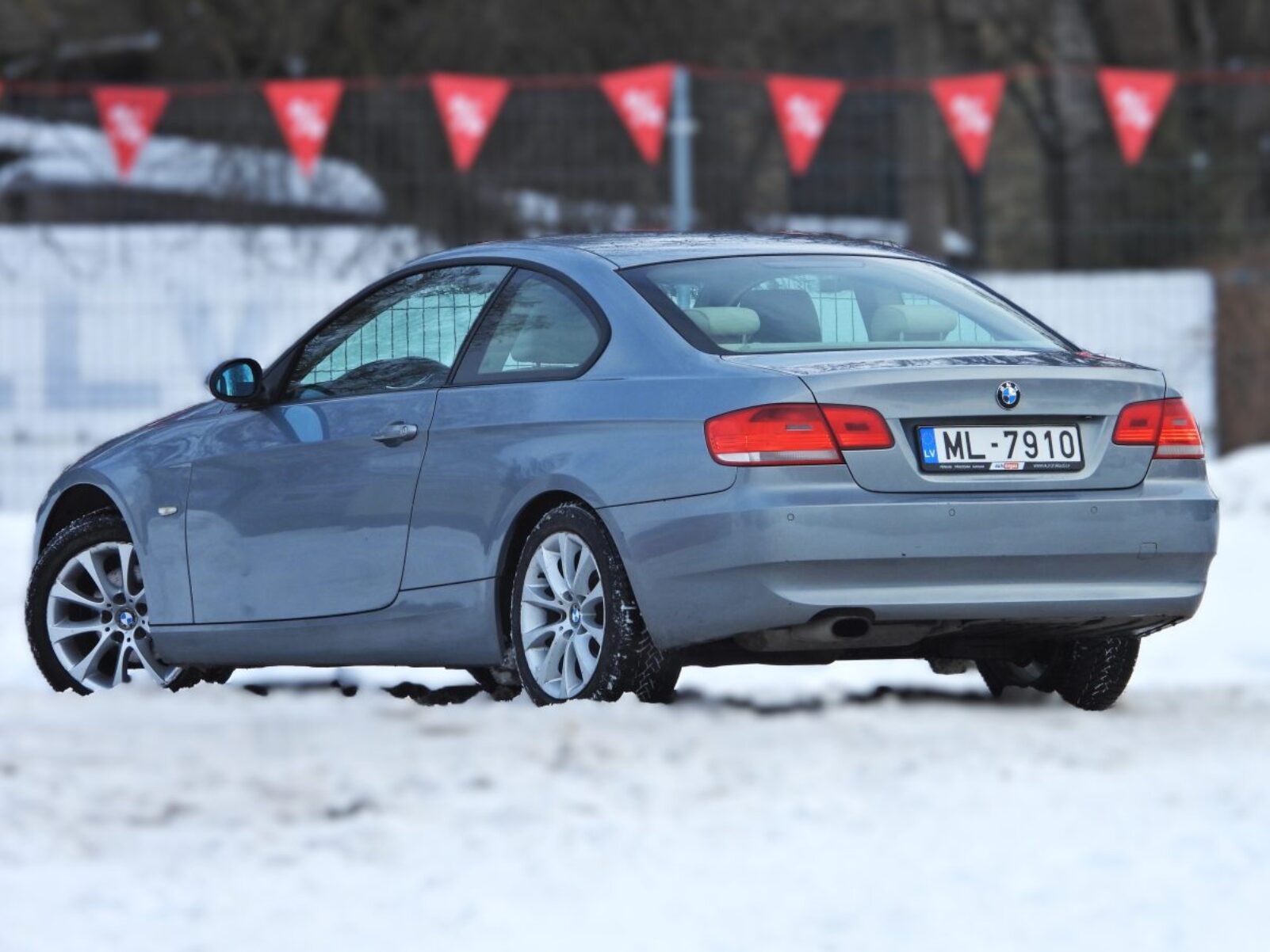 BMW 320
