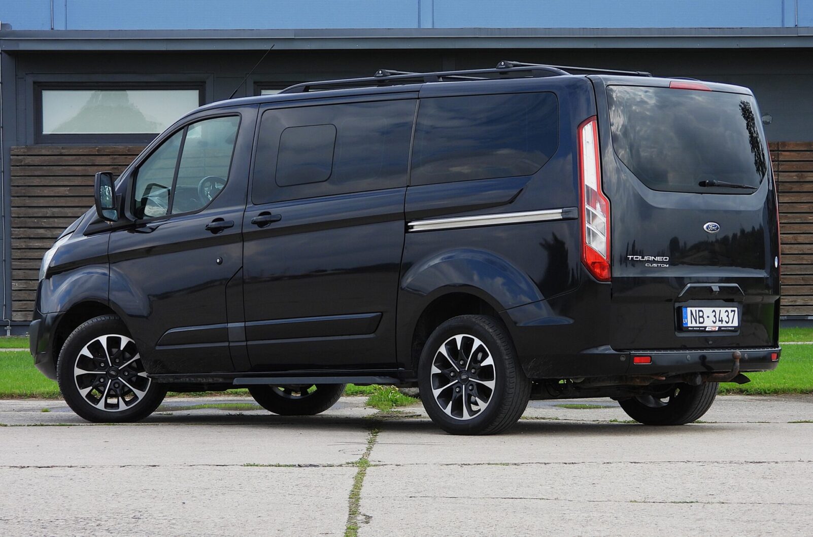 FORD TOURNEO CUSTOM