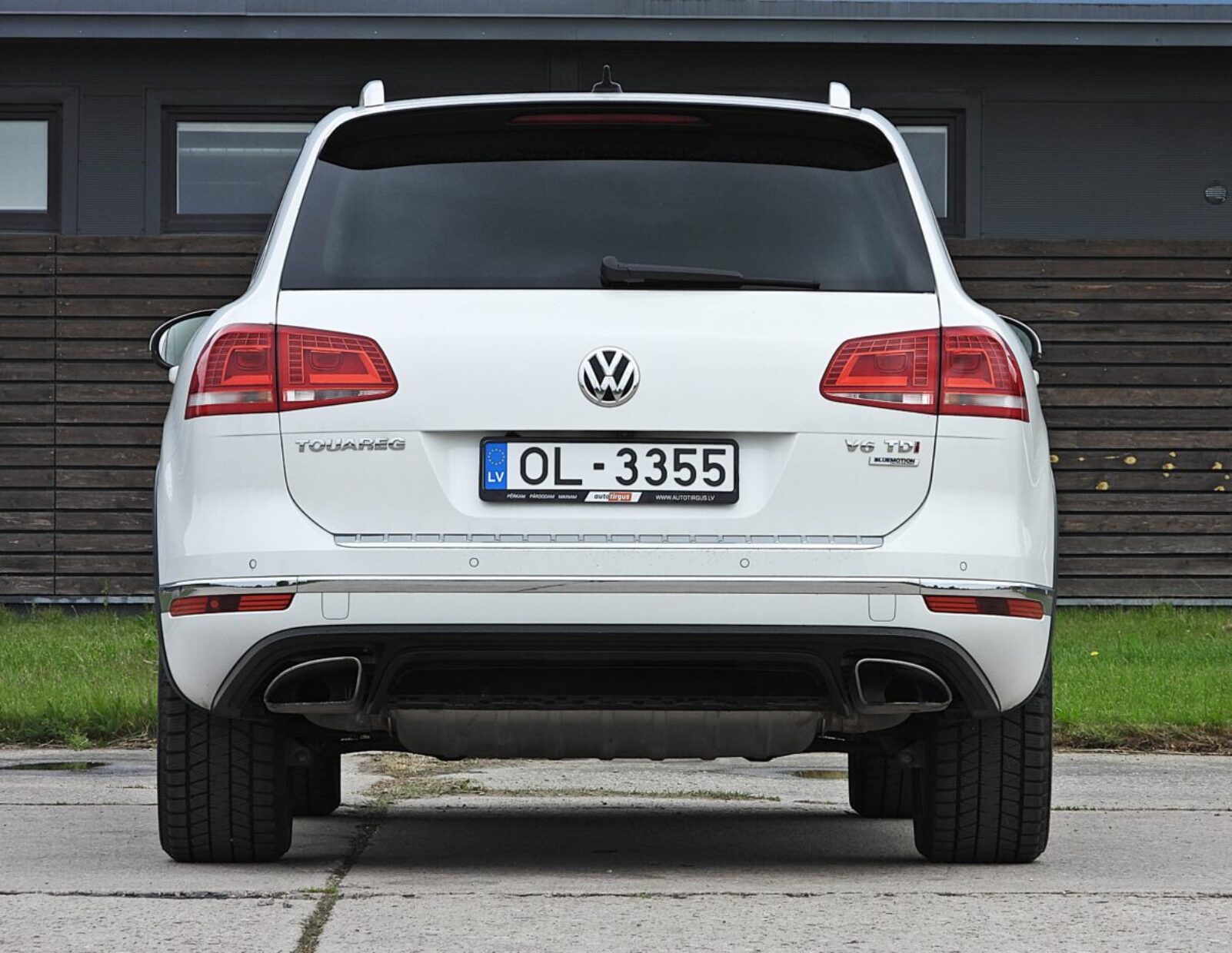 VW TOUAREG R-LINE