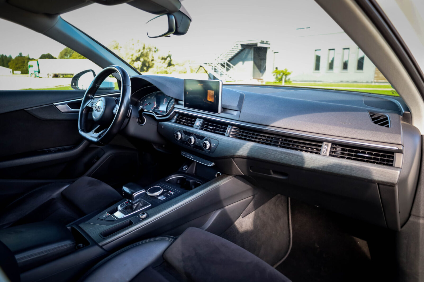 AUDI A4 AVANT