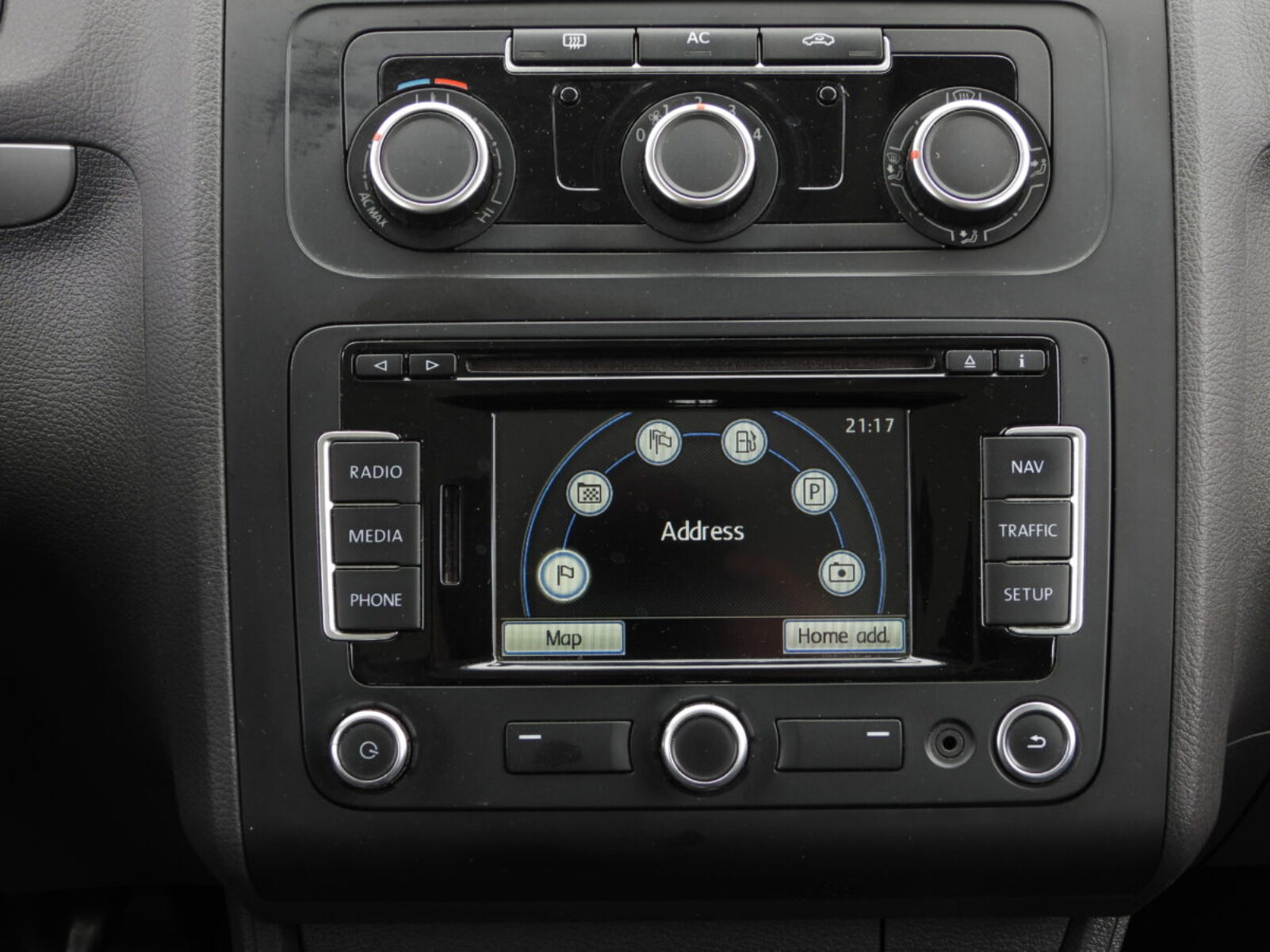 VW TOURAN
