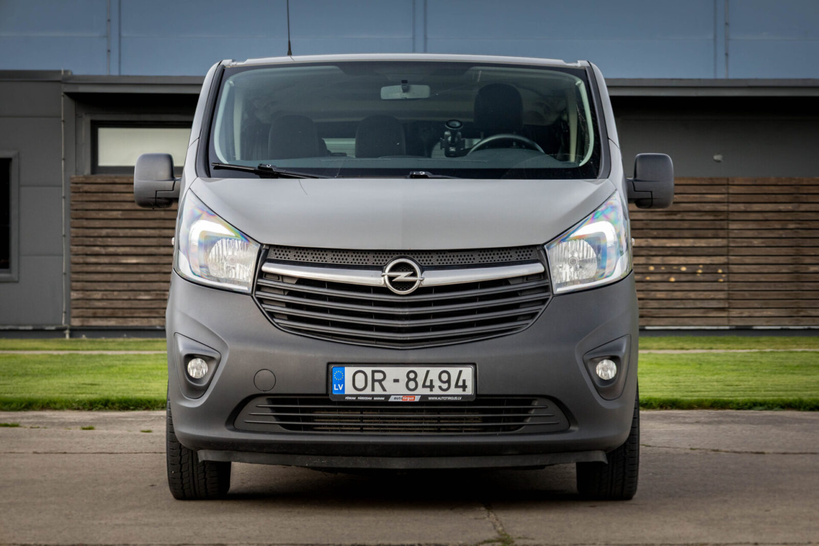 OPEL VIVARO-B
