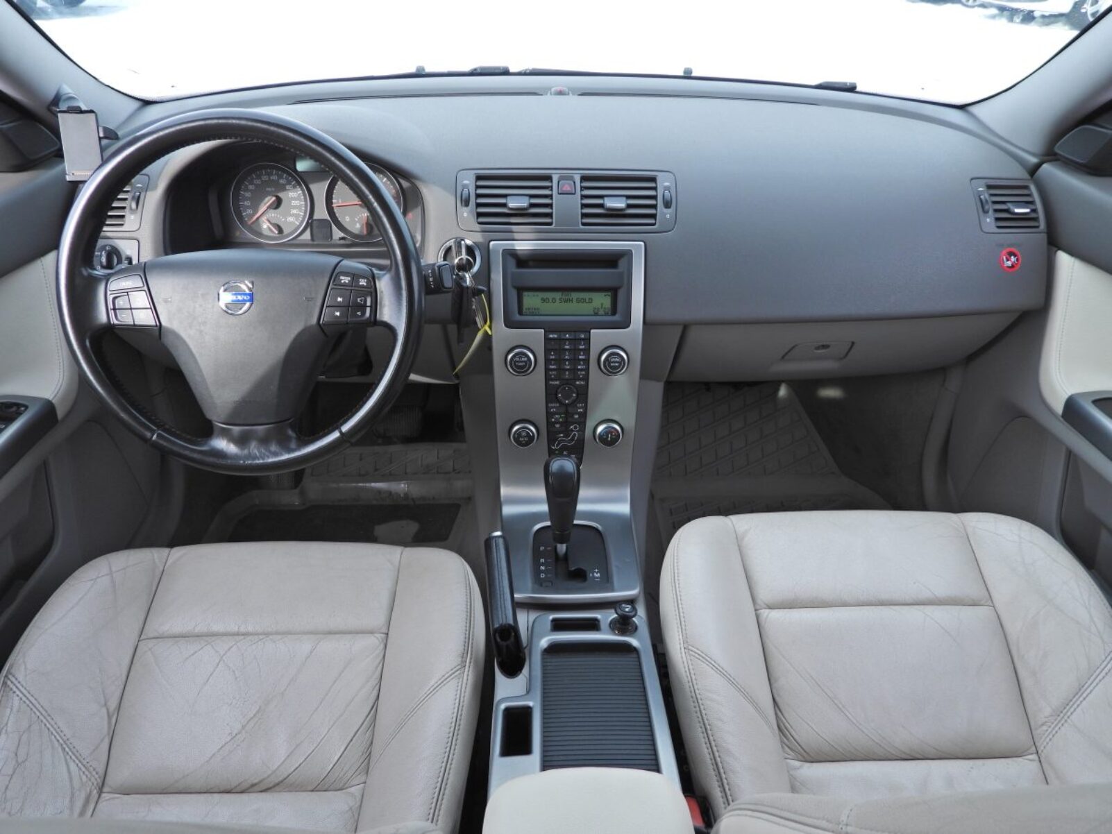 VOLVO S40