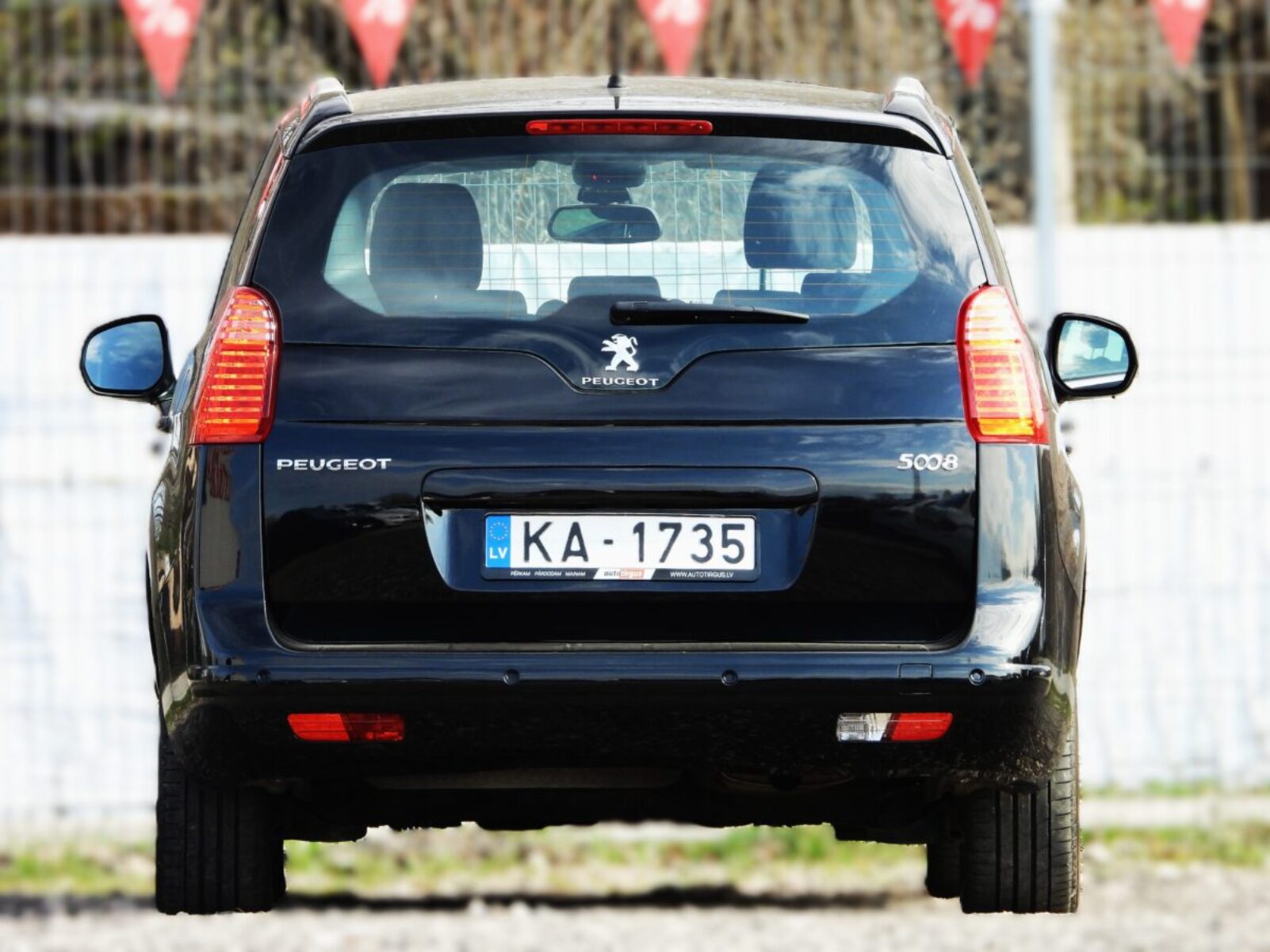 PEUGEOT 5008