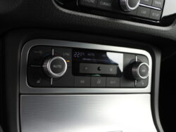 VW TOUAREG R-LINE