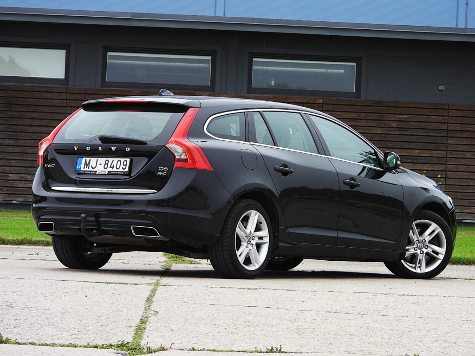 VOLVO V60 PLUG IN HYBRID