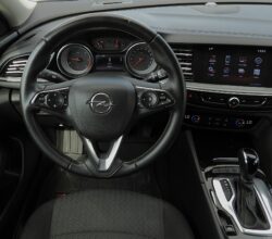 OPEL INSIGNIA SPORTS TOURER