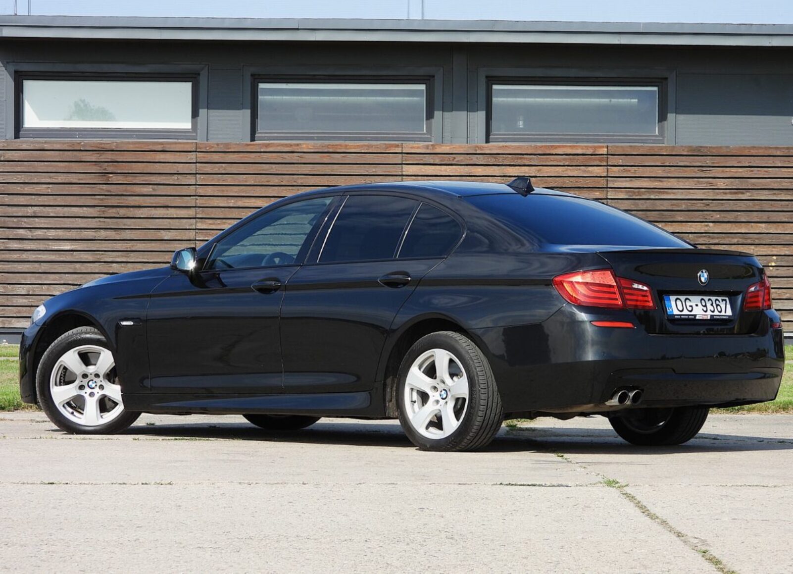 BMW 530