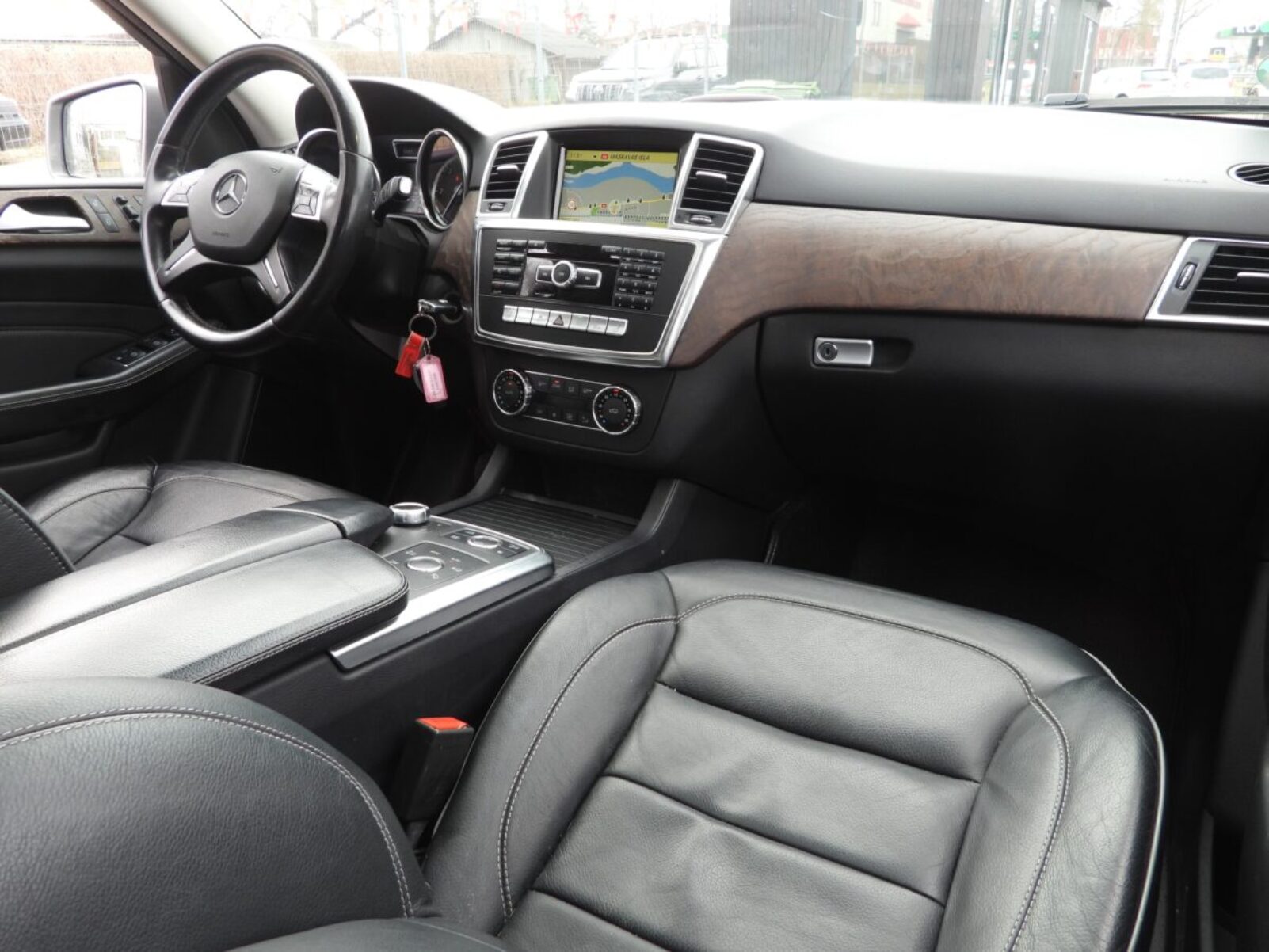 Mercedes-Benz ML350