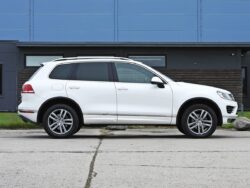 VW TOUAREG R-LINE