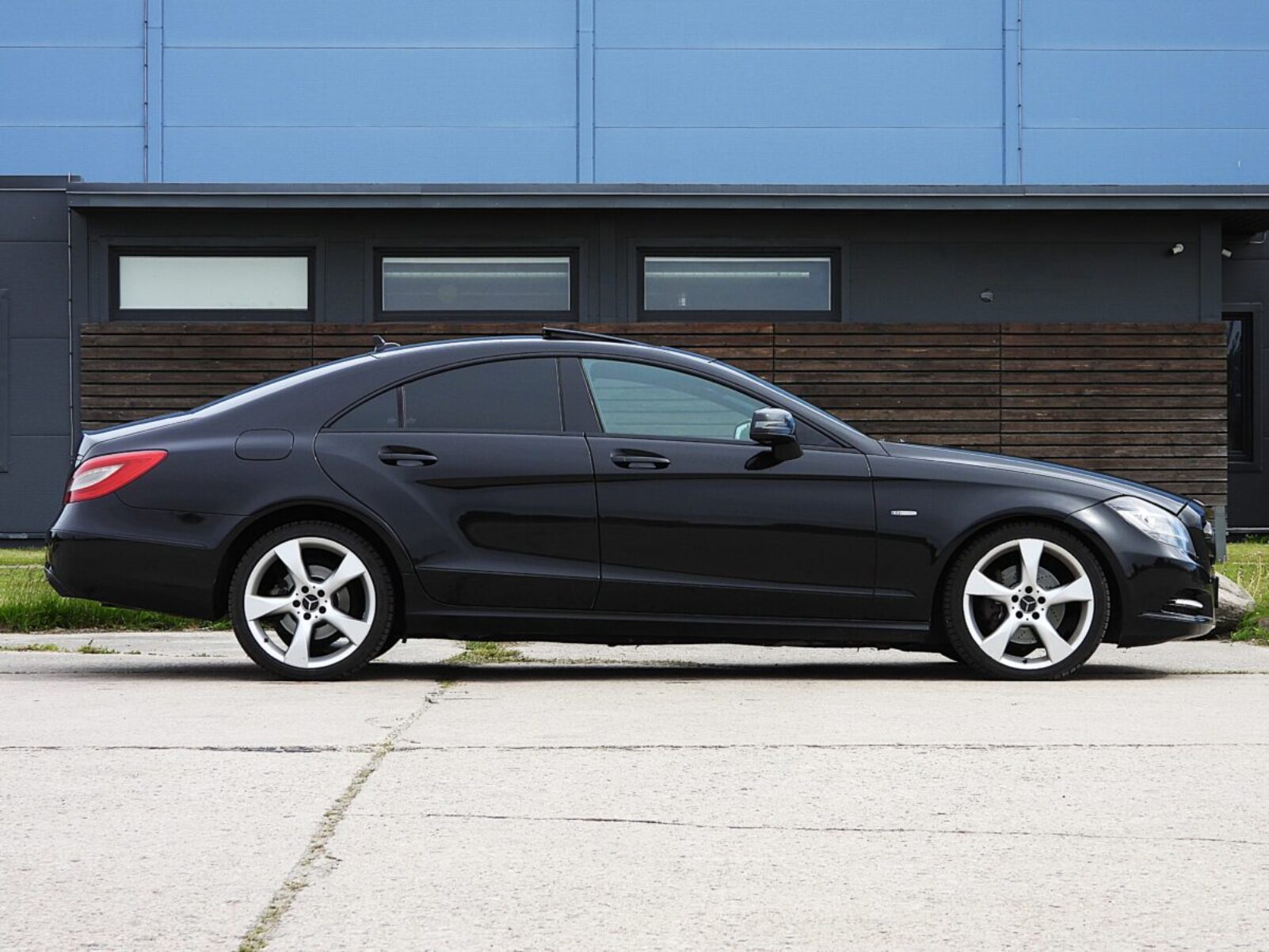 MERCEDES BENZ CLS