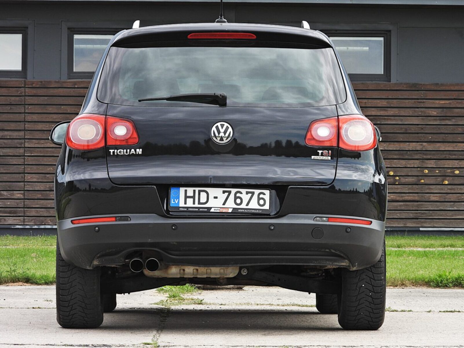 VW TIGUAN
