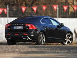 VOLVO S60 R-Design