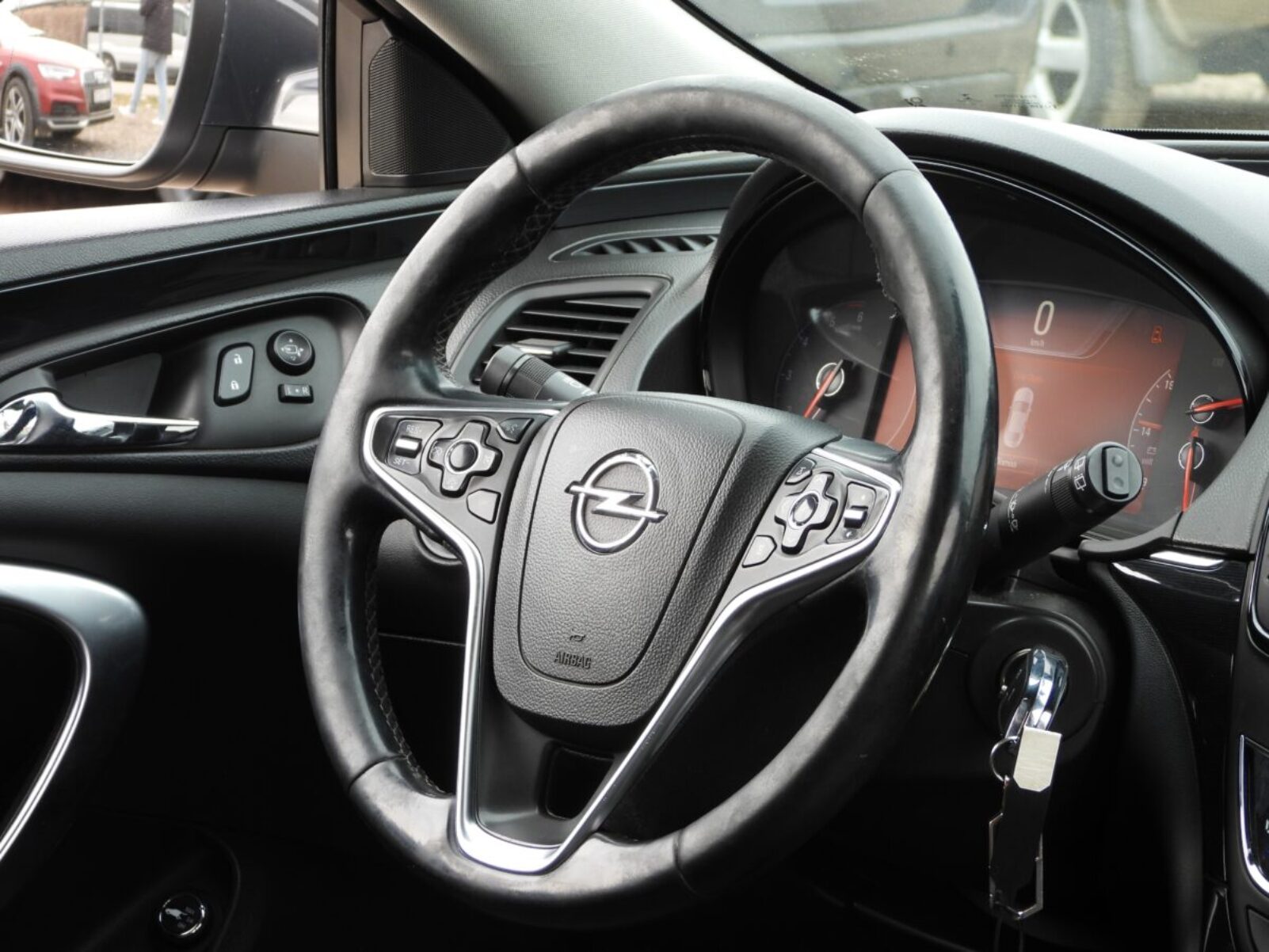 OPEL INSIGNIA