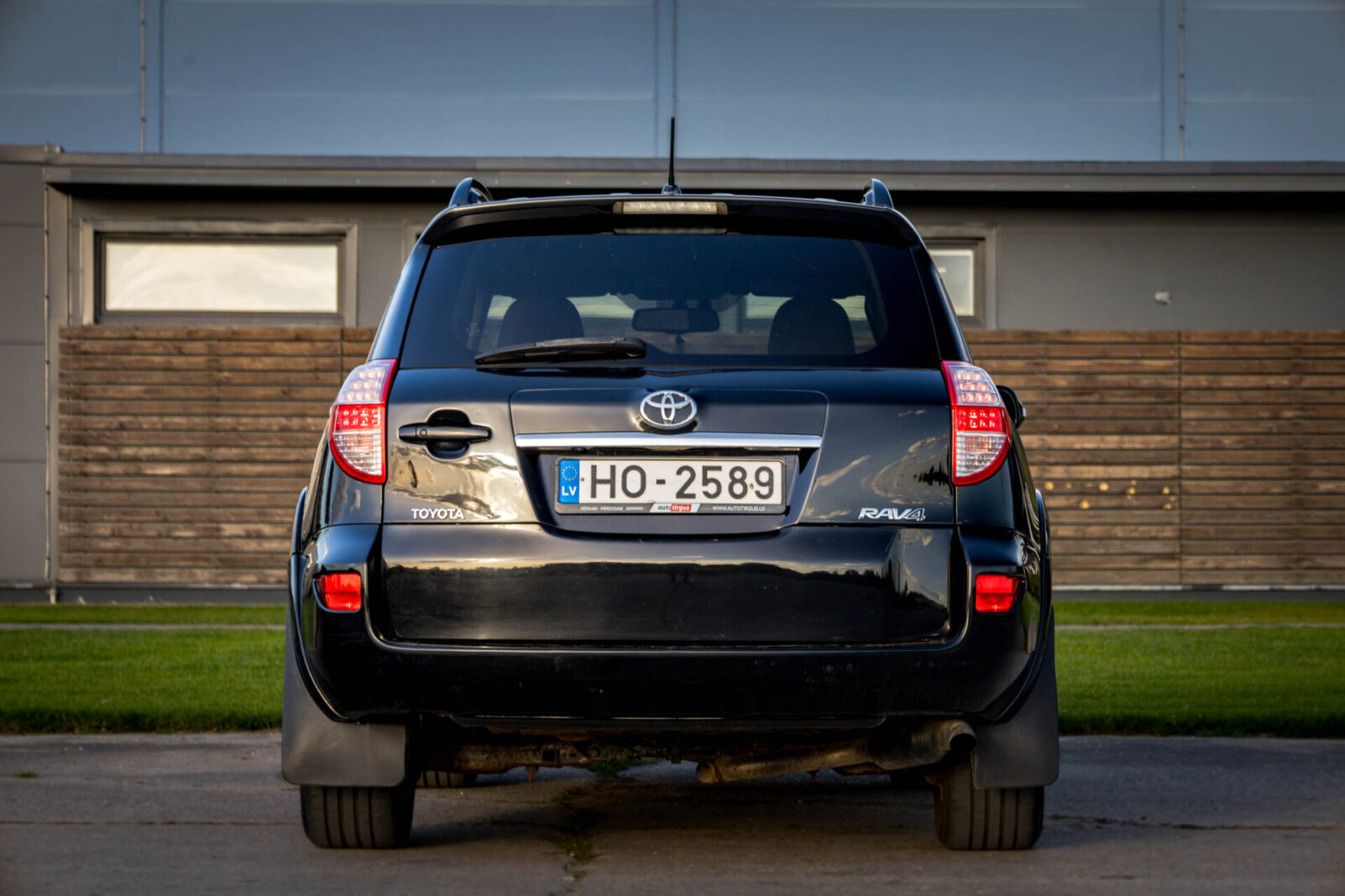 TOYOTA RAV4