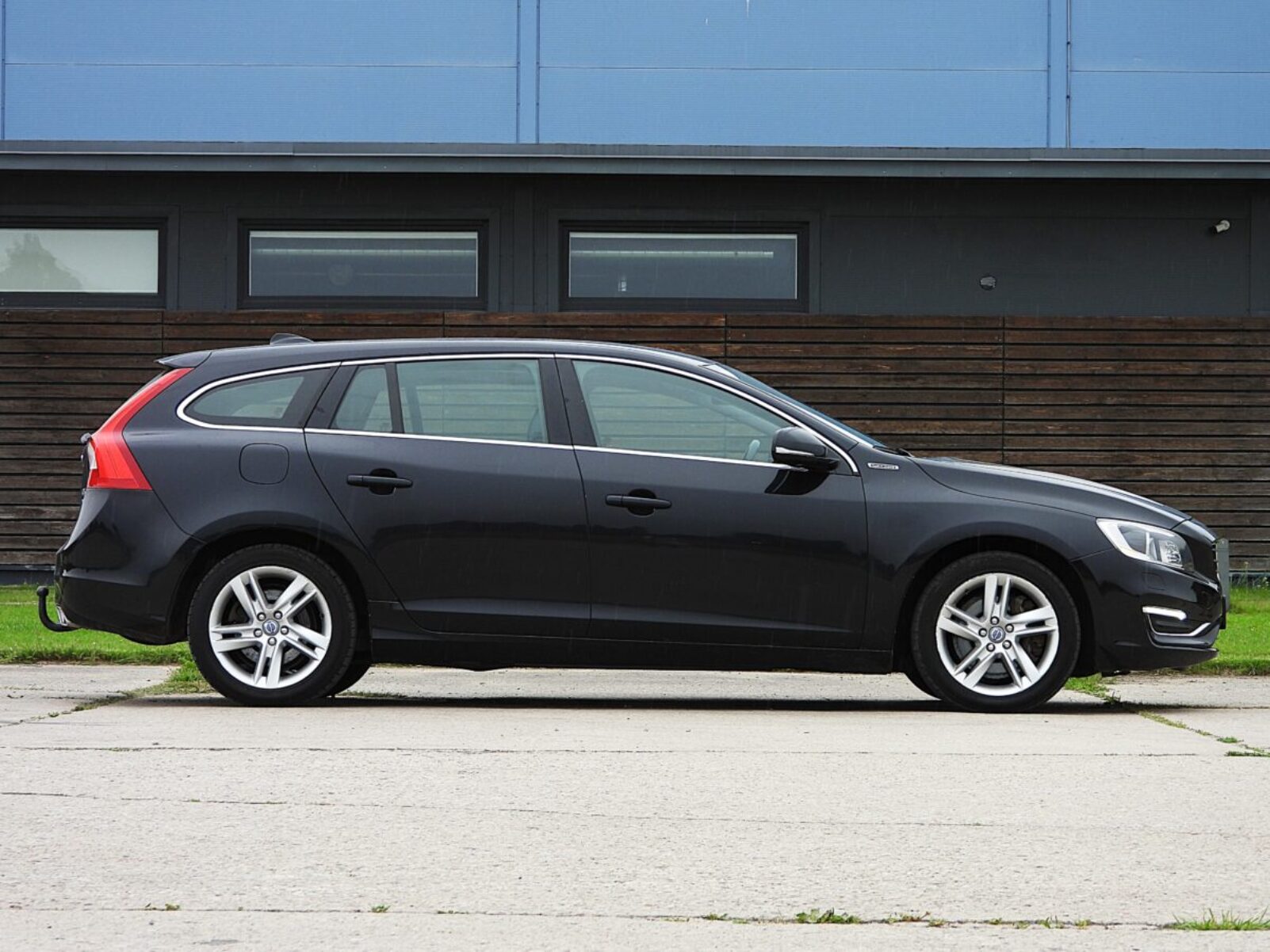 VOLVO V60 PLUG IN HYBRID