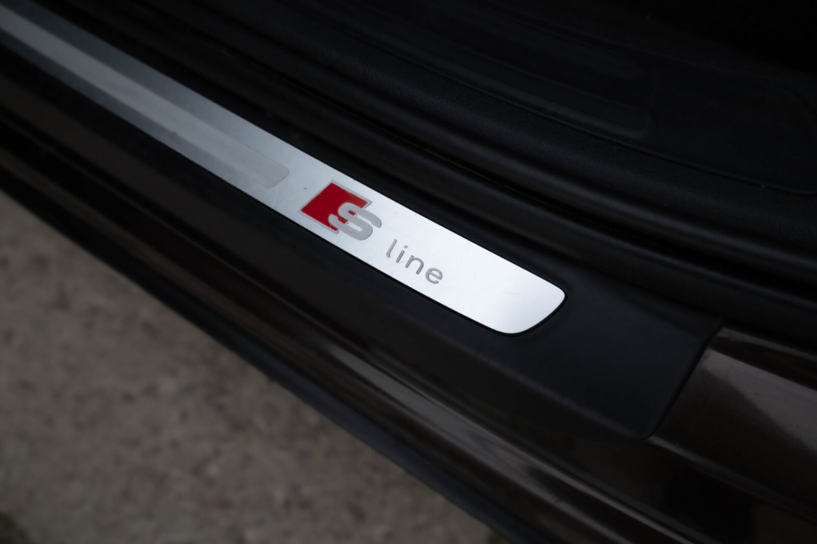 AUDI Q7 S-line