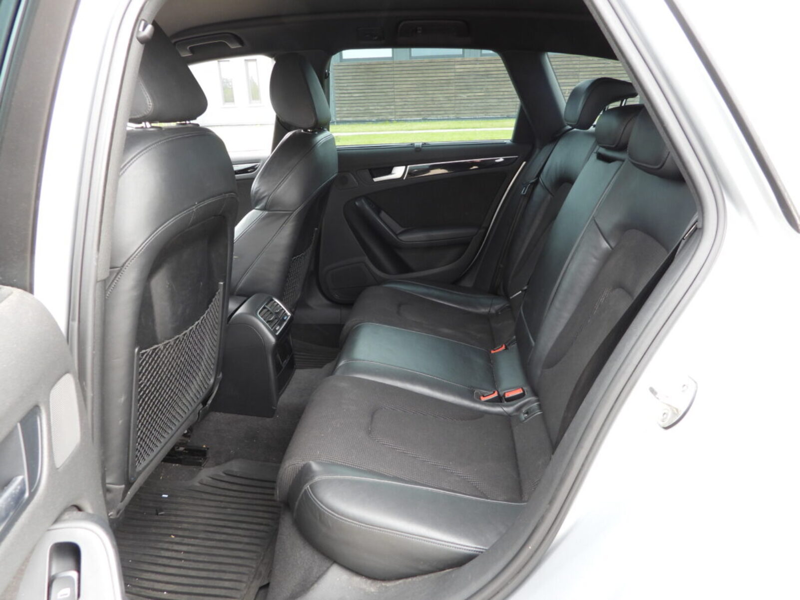 AUDI A4 S-LINE