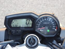 YAMAHA FZ 1