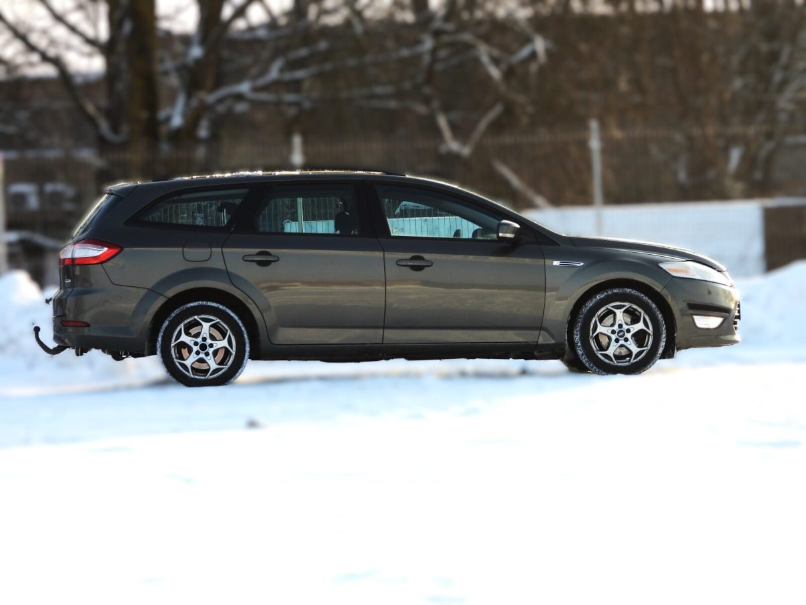 FORD MONDEO