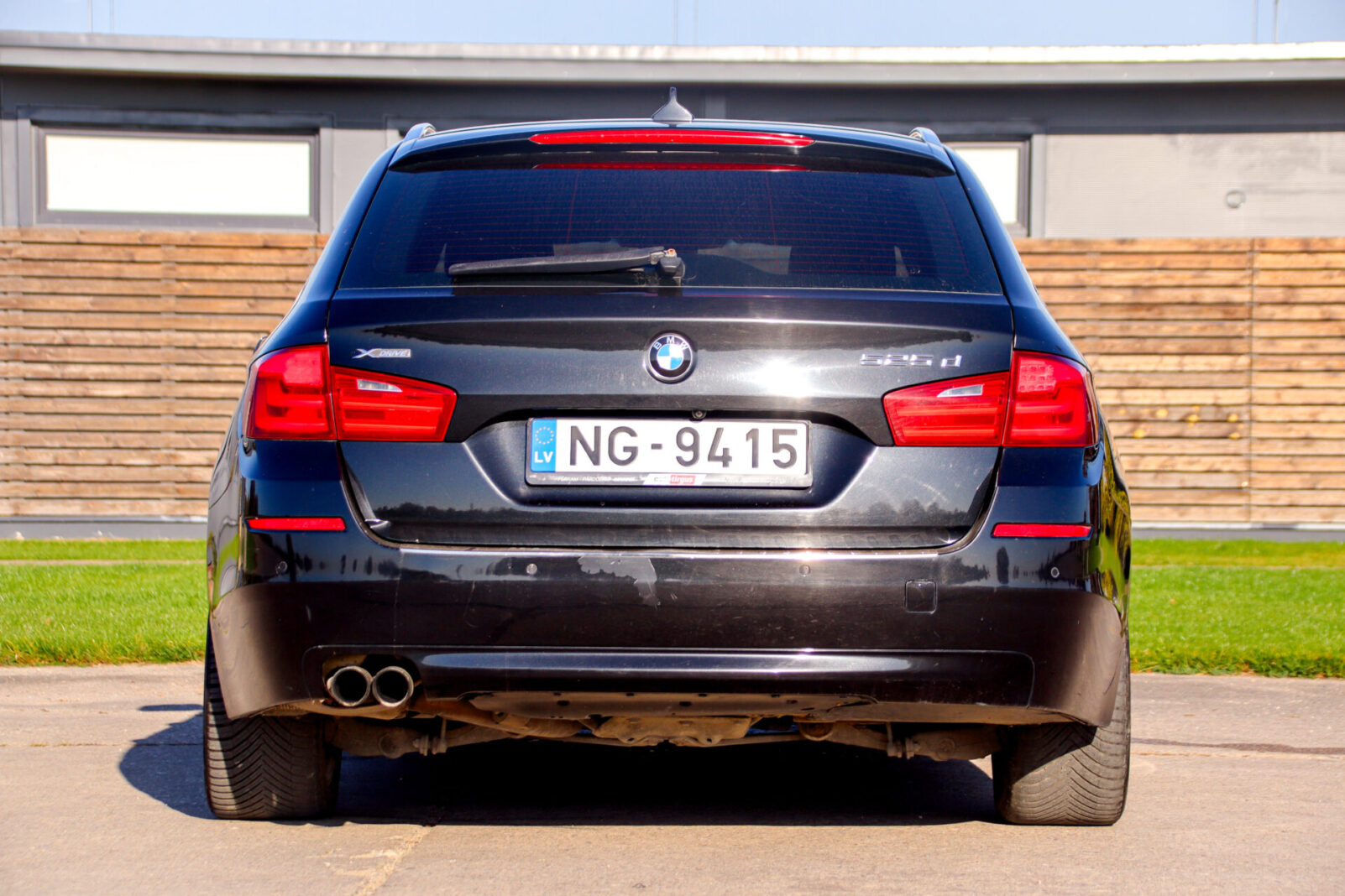 BMW 525