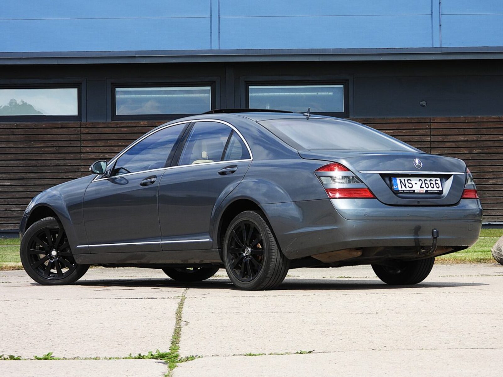 MERCEDES BENZ S320
