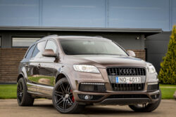 AUDI Q7 S-line