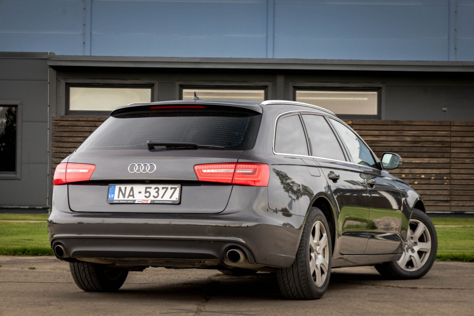 AUDI A6 AVANT