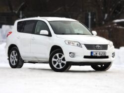 TOYOTA RAV 4
