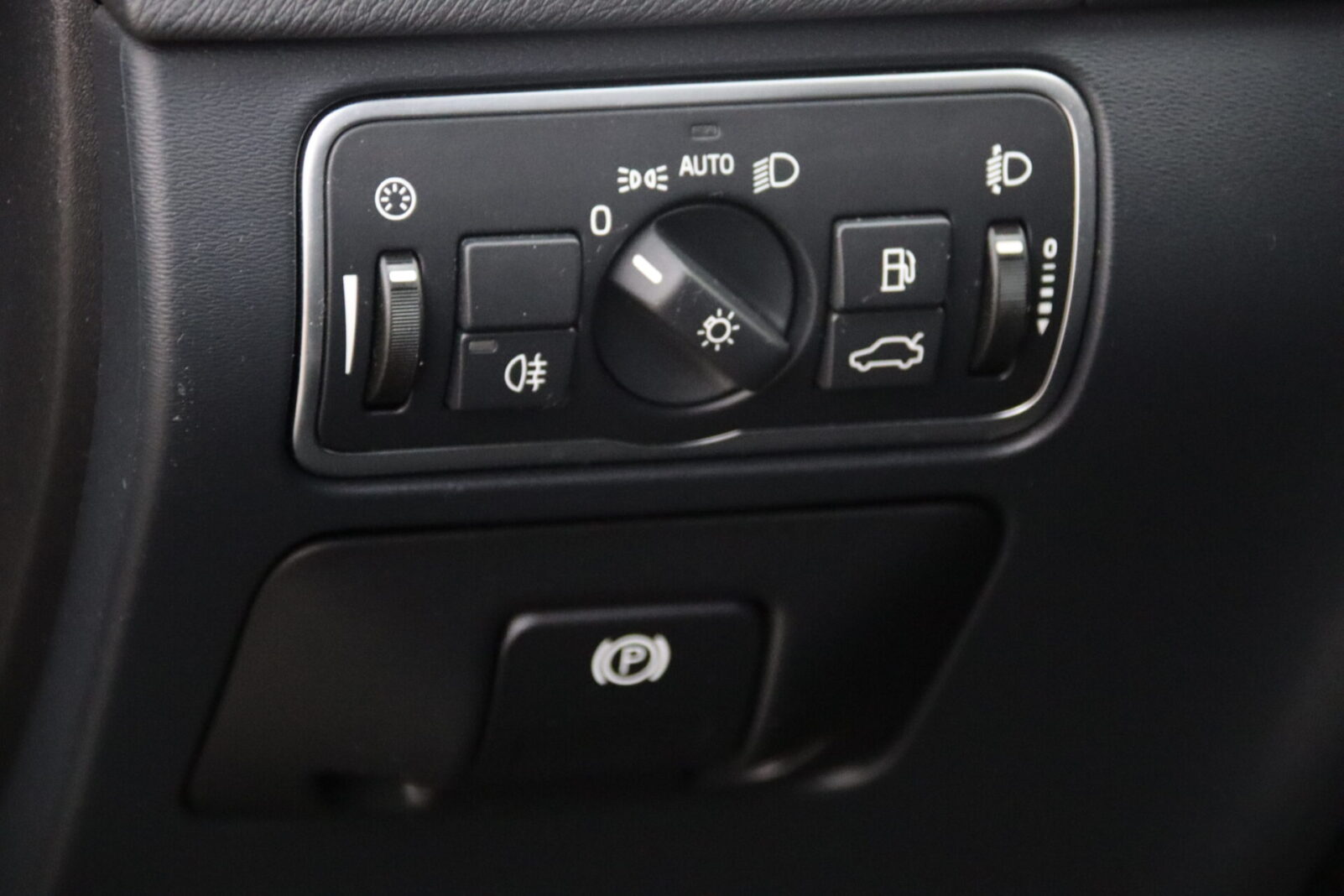 VOLVO V60 TWIN ENGINE