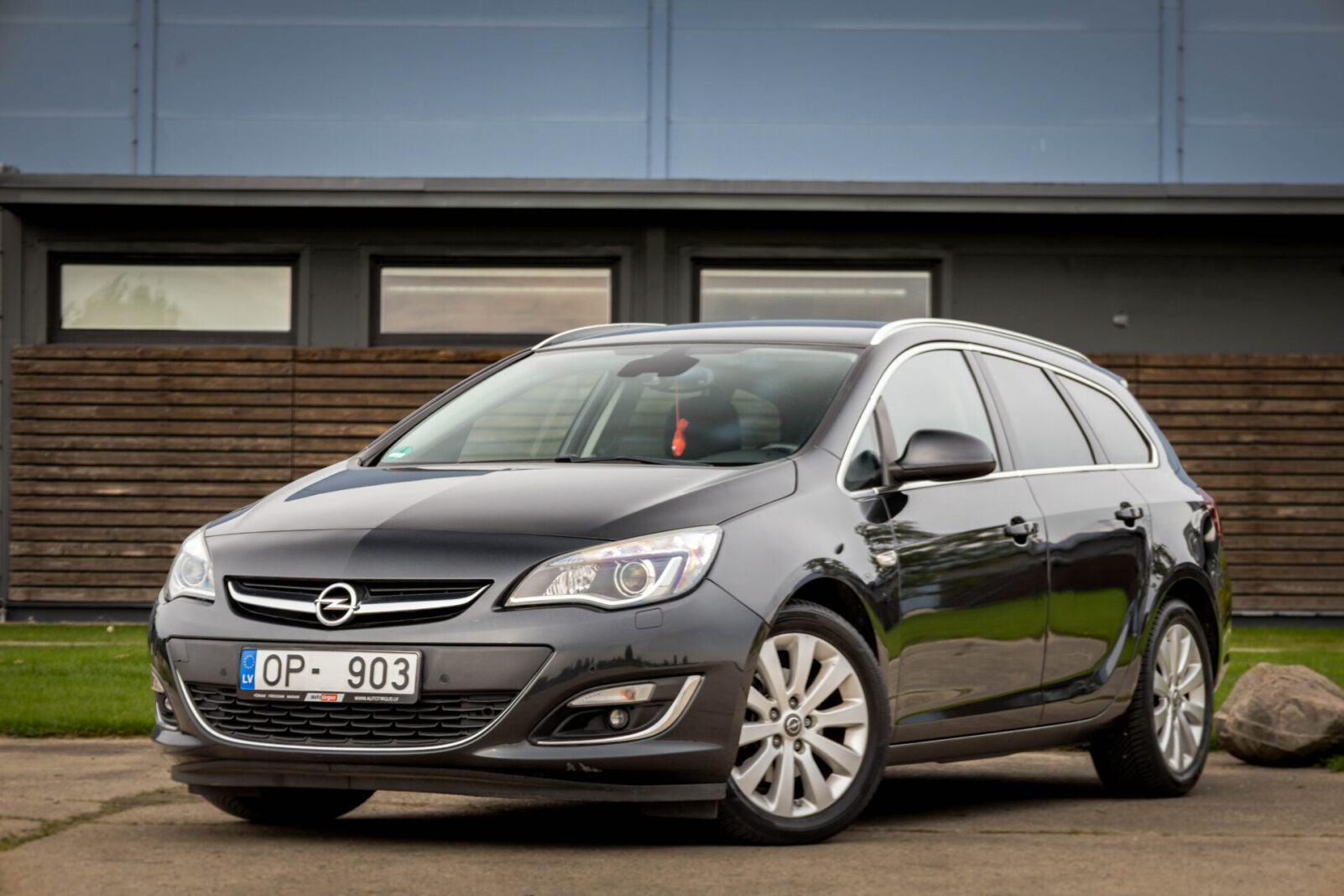 OPEL ASTRA SPORTS TOURER
