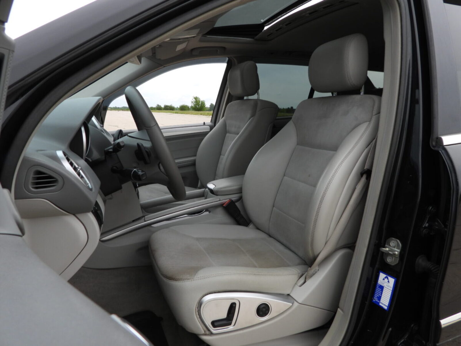 MERCEDES BENZ ML320