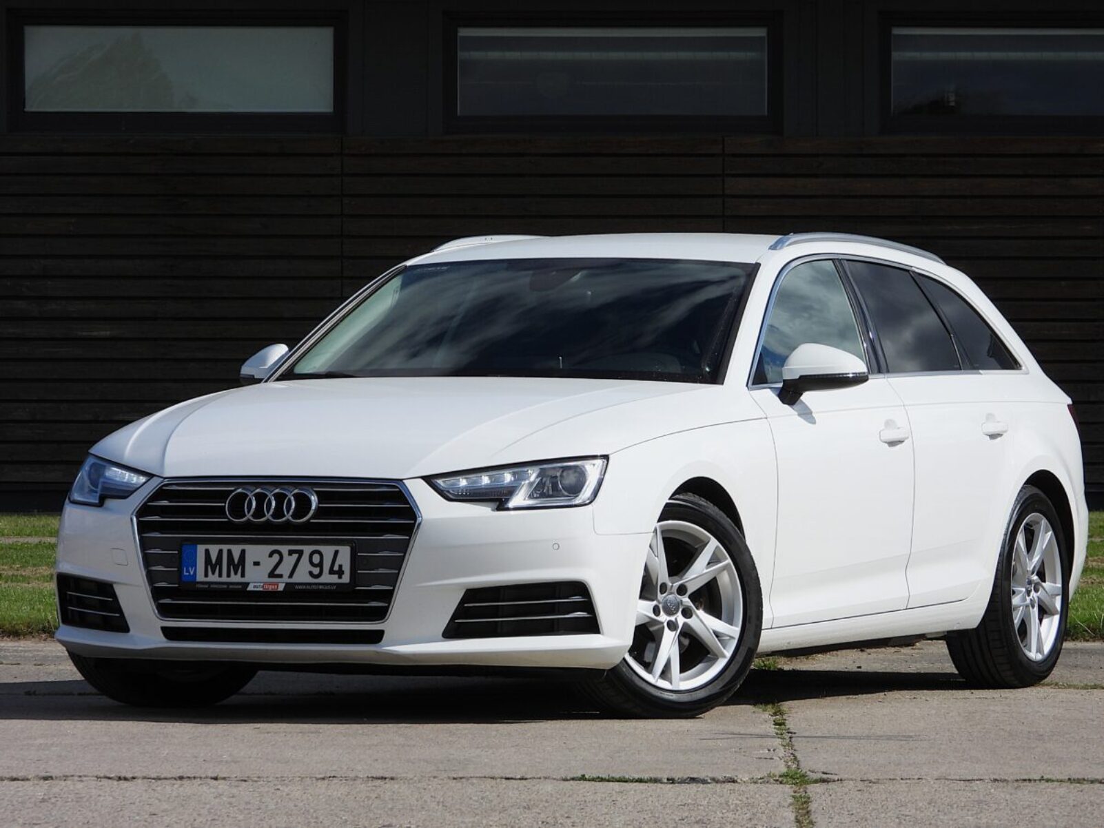 AUDI A4 AVANT