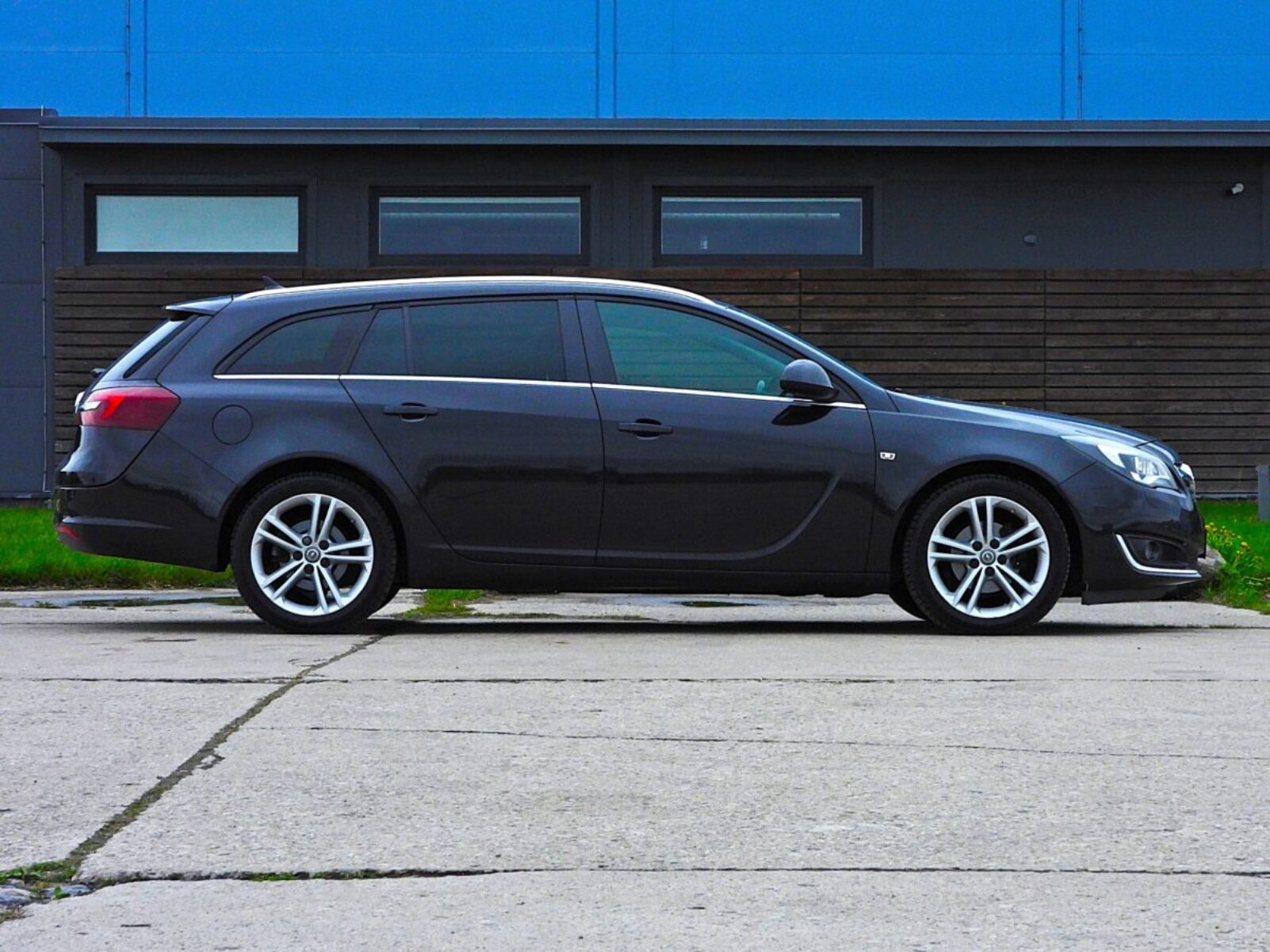 OPEL INSIGNIA SPORTS TOURER SW
