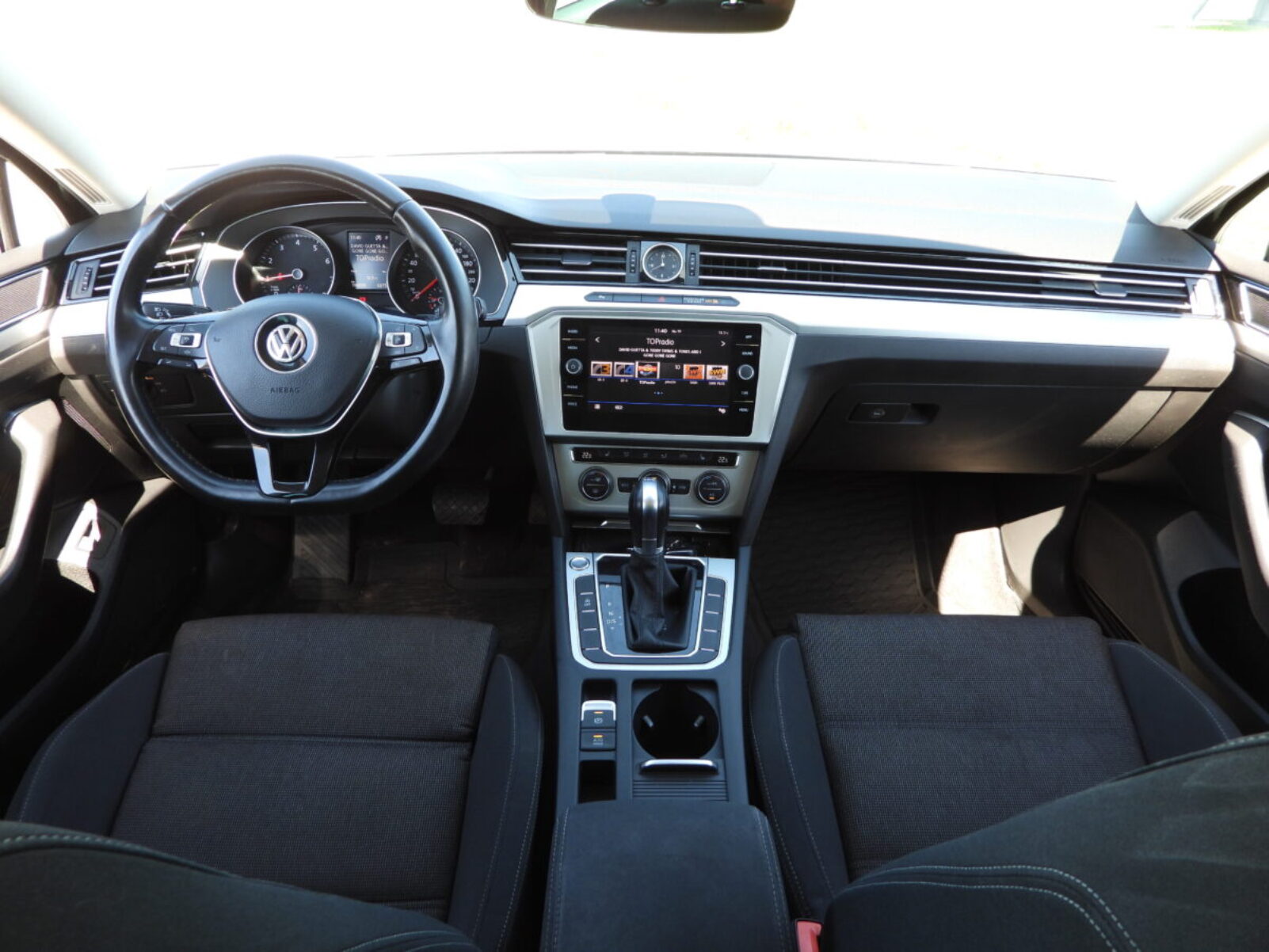 VW PASSAT