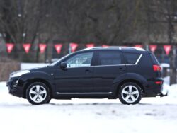 PEUGEOT 4007