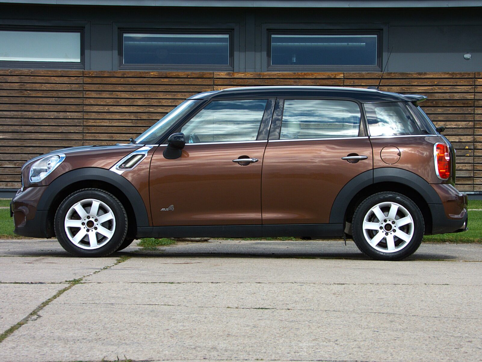 MINI COOPER ALL4
