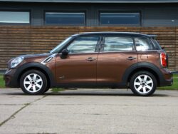 MINI COOPER ALL4