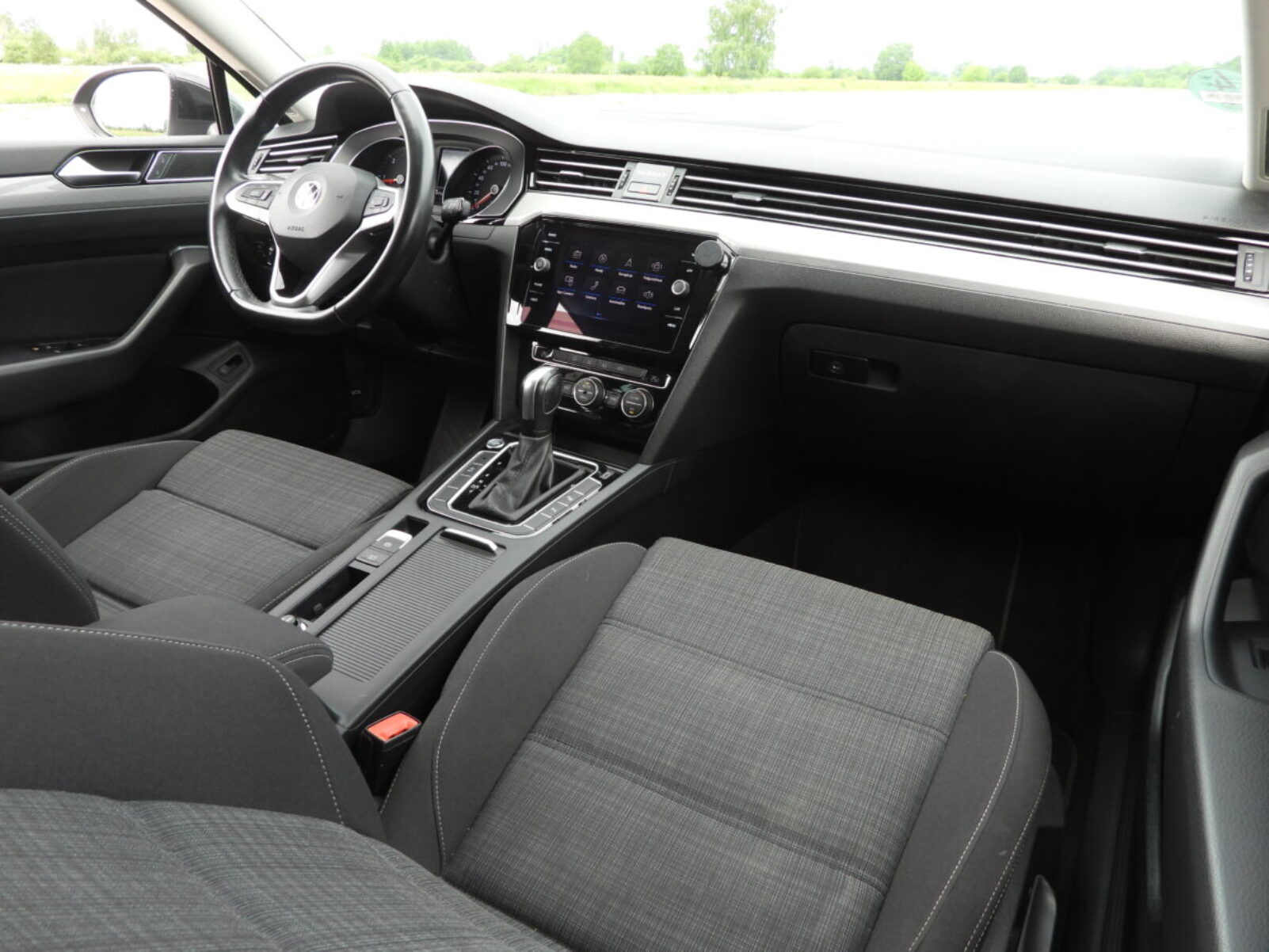 VW PASSAT