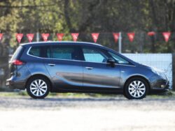 OPEL ZAFIRA TOURER