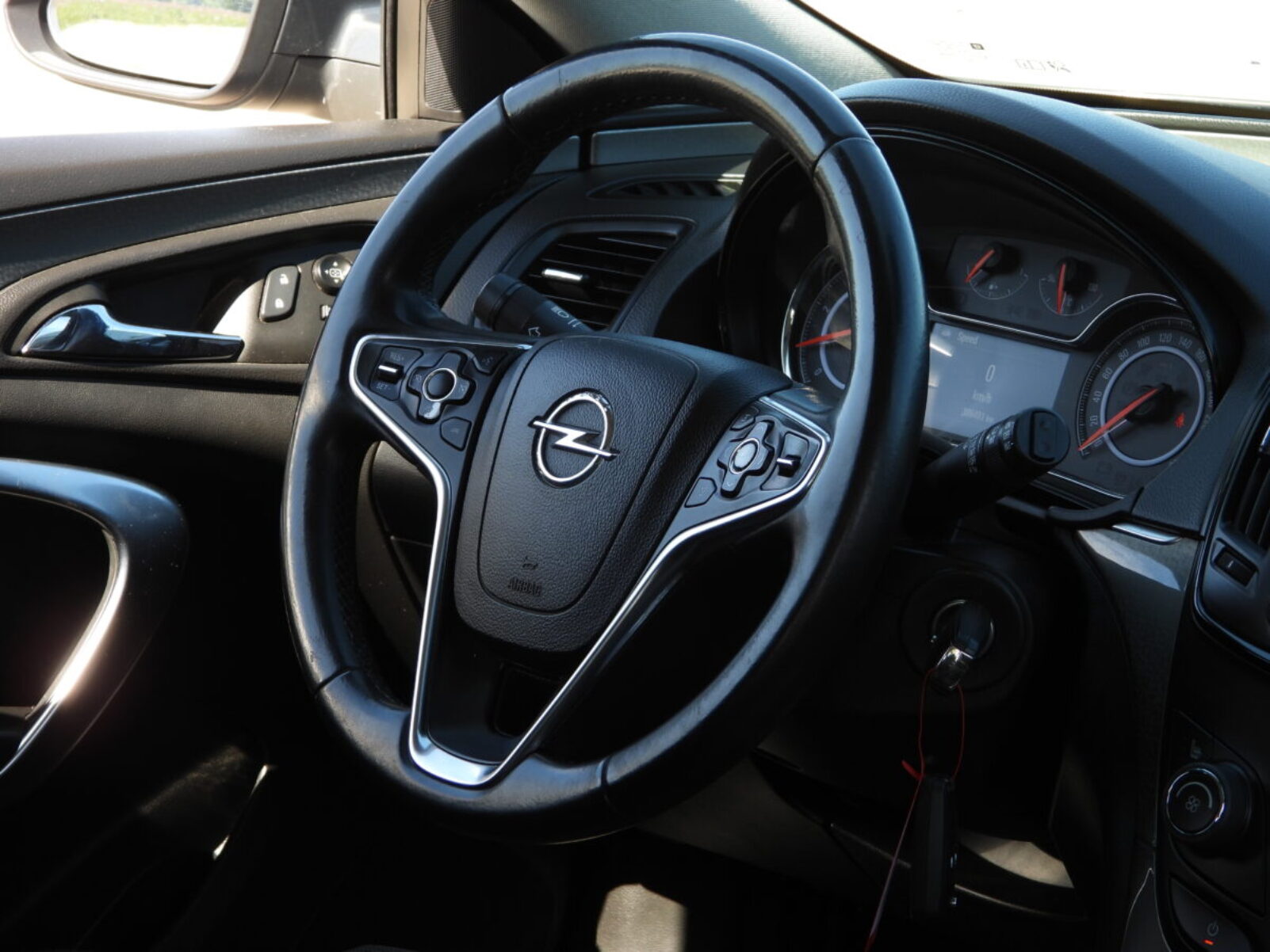OPEL INSIGNIA