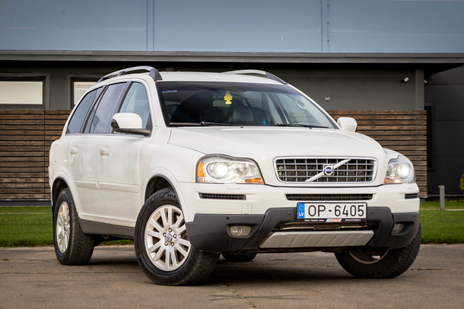 VOLVO XC90