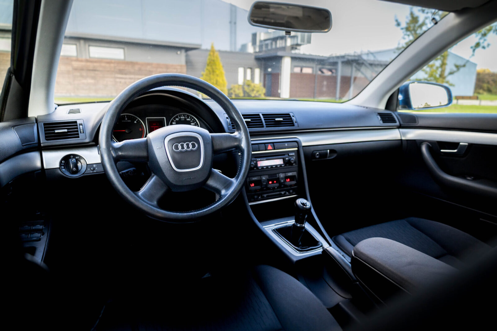 AUDI A4 AVANT