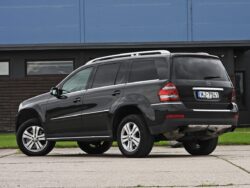 MERCEDES BENZ GL320