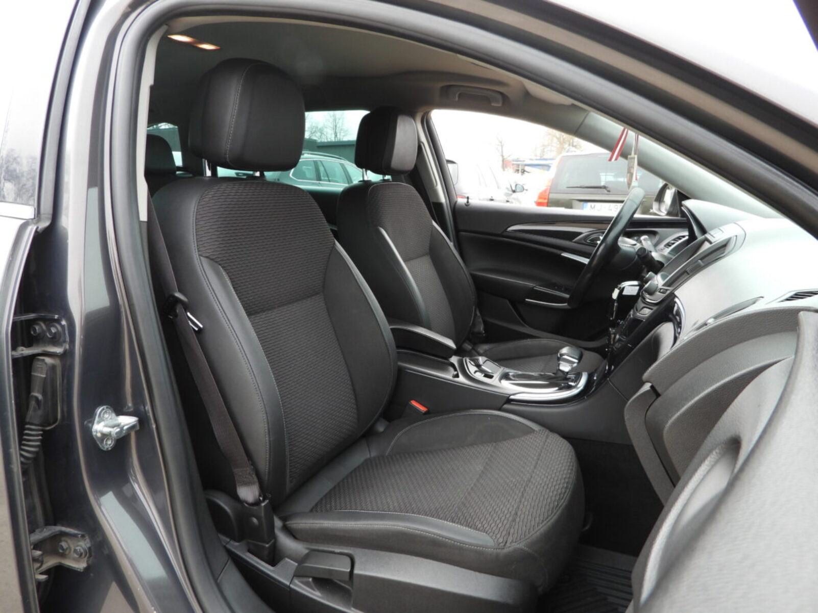 OPEL INSIGNIA